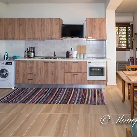 Uranus Blue Agios Ioannis Papa Nero * Agios Ioannis (Thessaly)